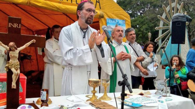 Monseñor Carrara, obispo auxiliar de Buenos aires