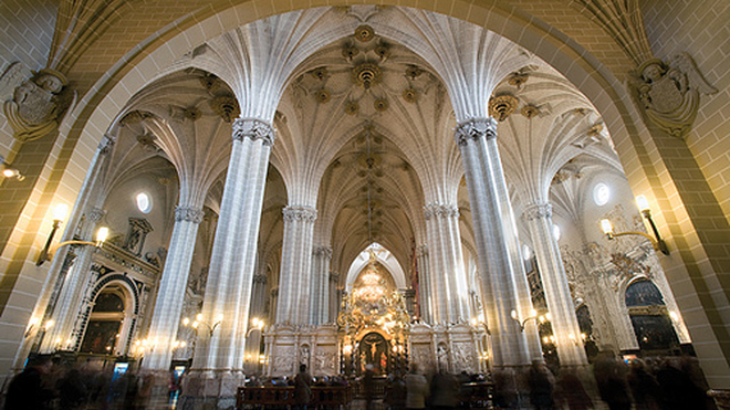 La Seo de Zaragoza, elegida la catedral más bonita de España con Lonely Planet.