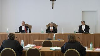 Juicio por abusos en el seminario de los monaguillos del Papa