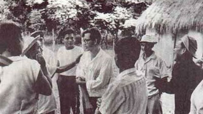 Padre Héctor y Campesinos,https://images.app.goo.gl/dSvnc4d77vx2NrP9A
