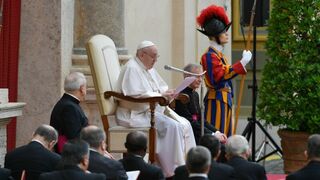 Francisco habla de la oración