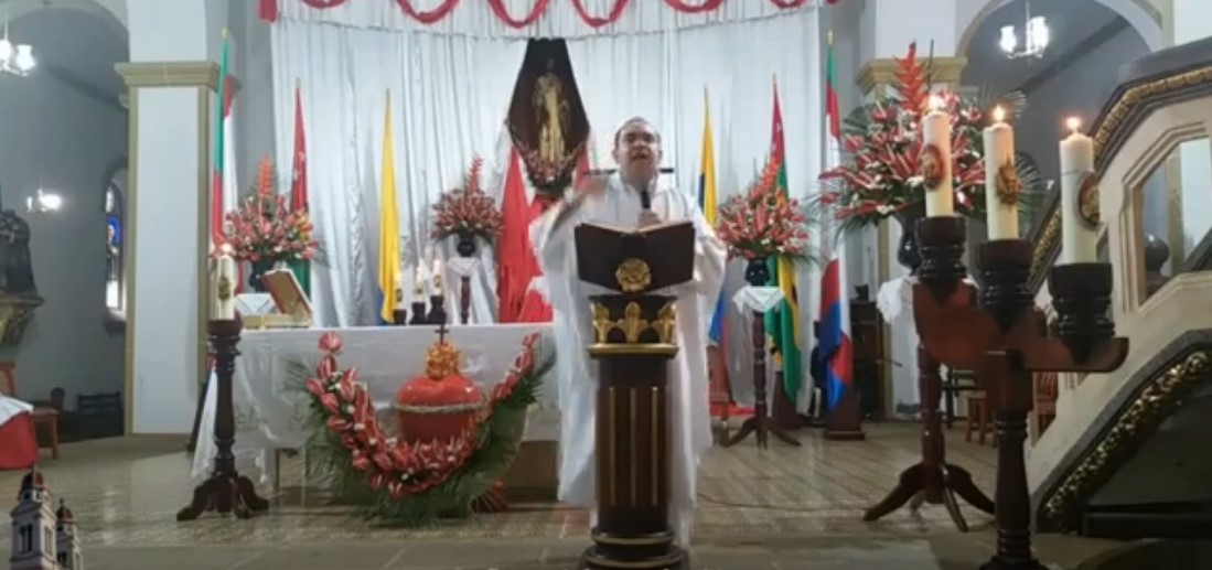 sacerdote colombiano contra el paro nacional