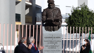 Estatua de Casiodoro de la Reina en Santiponce