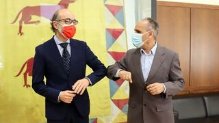 Javier Ortegay el alcalde de Astorga, Juan José Alonso Perandones