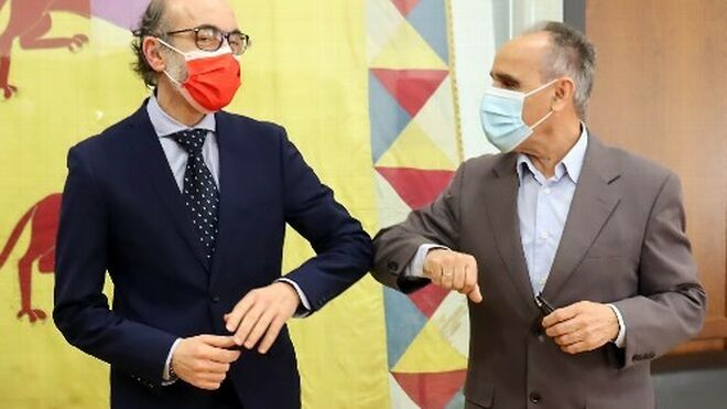 Javier Ortegay el alcalde de Astorga, Juan José Alonso Perandones