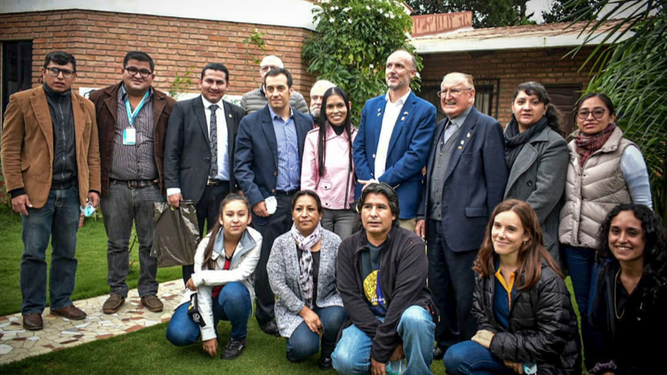 Emajador de españa en Bolivia visita el Proyecto Hombres Nuevos