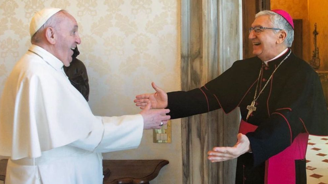 Francisco recibe en audiencia al arzobispo de Lima, Carlos Castillo