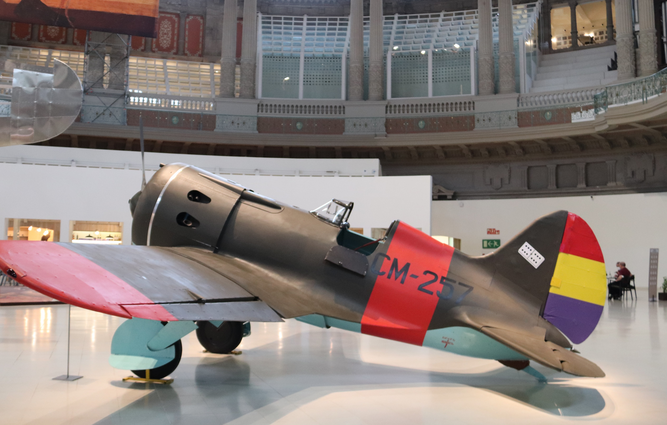 "Un avión que no vuela es una escultura: es una obra de arte"