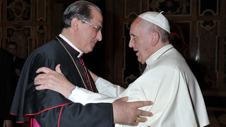 Papa Francisco y Celso Morga