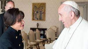 Emilce Cuda con el Papa Francisco