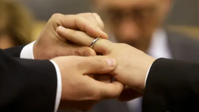 Enlaces homosexuales