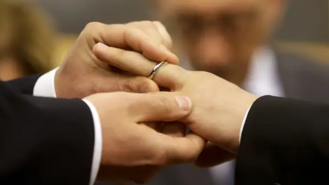 Enlaces homosexuales