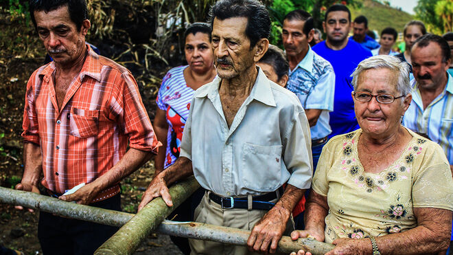 Iglesia que camina con el pueblo