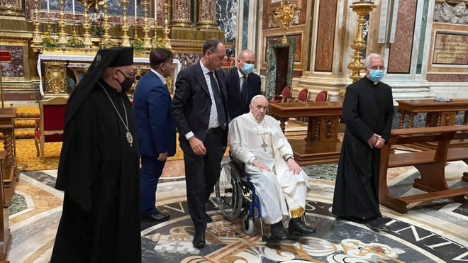 El Papa recién salido del hospital