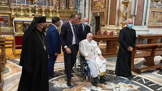El Papa recién salido del hospital