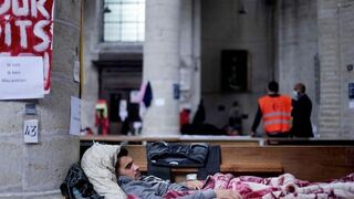Los 450 inmigrantes refugiados en una iglesia de Bruselas no son "ciudadanos fantasma"