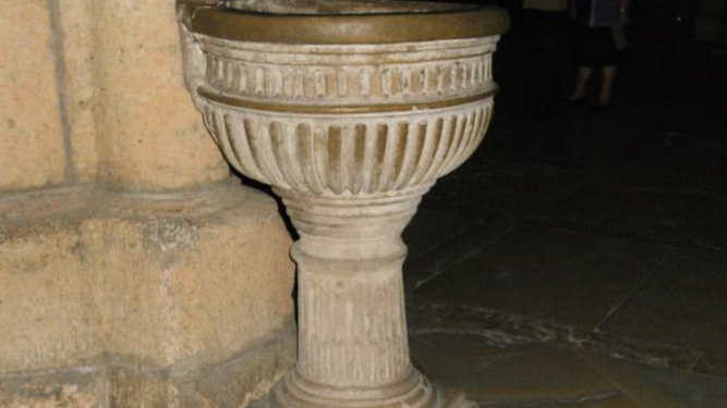 Pila bautismal. Catedral de León