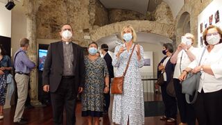 Sergi Gordo inaugura la muestra de Isa Solá en el Museo Diocesano de Barcelona