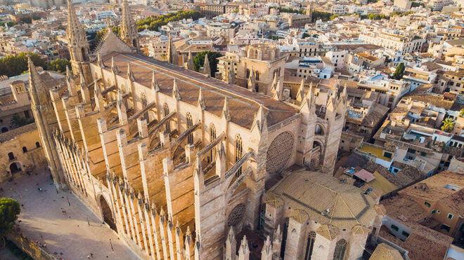 Palma de Mallorca: La catedral "mirando al mar"