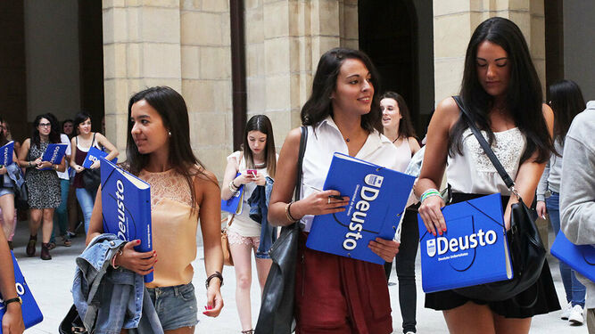 Deusto