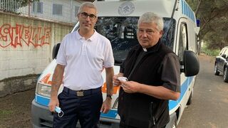 Krajewski hace test anti-Covid19 a los niños afganos para que puedan volver a la escuela