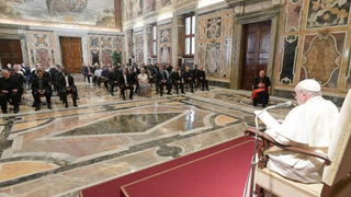 Francisco habla a los Claretianos