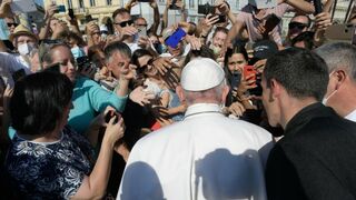 Francisco, con la muchedumbre en Bratislava