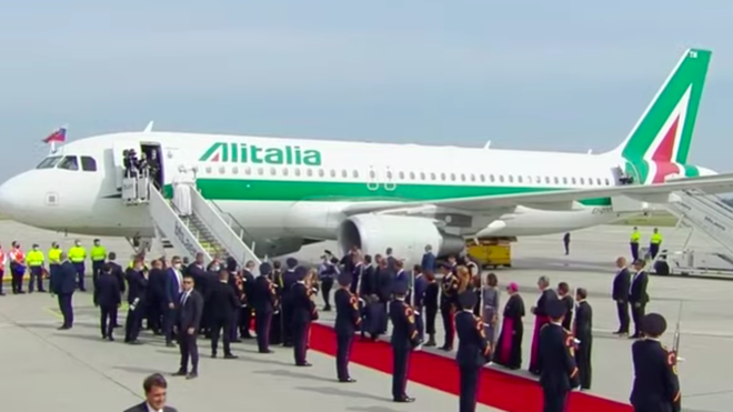 Un Francisco en plena forma regresa a Roma después de un exitoso viaje al corazón de Europa