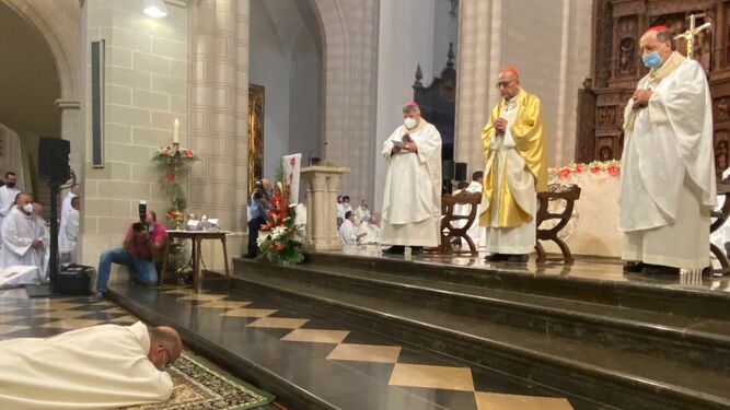 José Antonio Satué recibe la ordenación episcopal