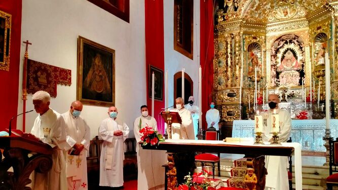 Misa en el santuario de La Palma