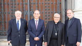 Francisco Javier Martínez, obispo de Granada_ Jaime Oraá SJ, presidente del Patronato de la Universidad Loyola, Gonzalo Villagrán SJ, decano de la Facultad de Teología., y Gabriel Pérez, rector de la Universidad Loyola