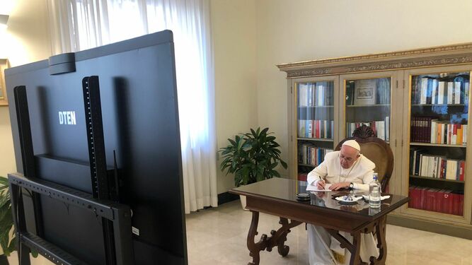 Francisco, conectado con el Consejo de Cardenales