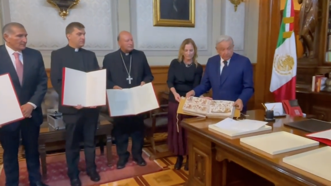 Documentos enviados por Francisco a México