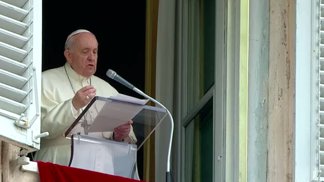 Francisco, en el Angelus