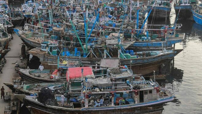Barcos en el puerto de Pakistán