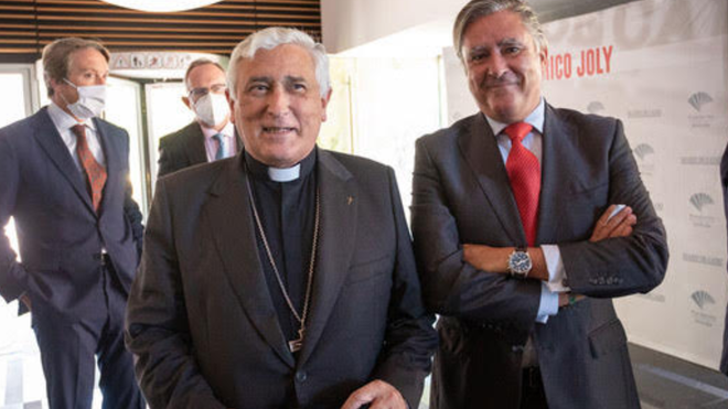 Monseñor Zornoza y el magistrado ponente designado para juzgarlo