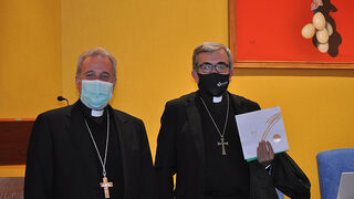 Monseñores Agüello e Iceta