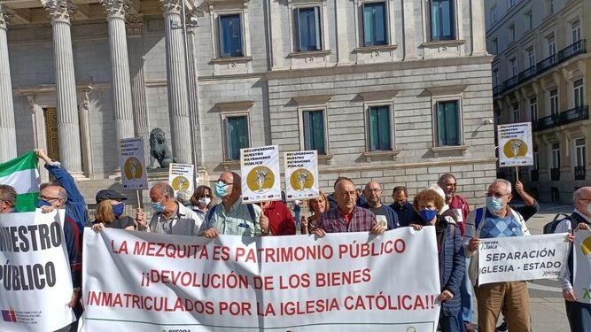 Recuperando, a las puertas del Congreso