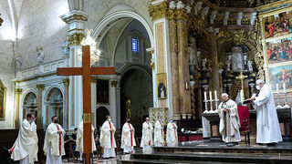 Misa de Cañizares ante la cruz de la JMJ