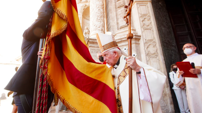 Cañizares besa la Senyera