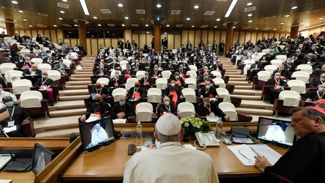 El Papa abre la asamblea sinodal