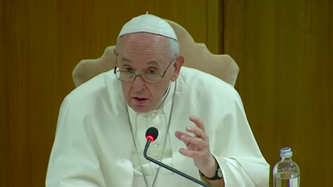 Francisco abre los trabajos de la Asamblea Sinodal