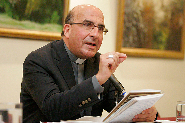 Mons. Fernando Chomali