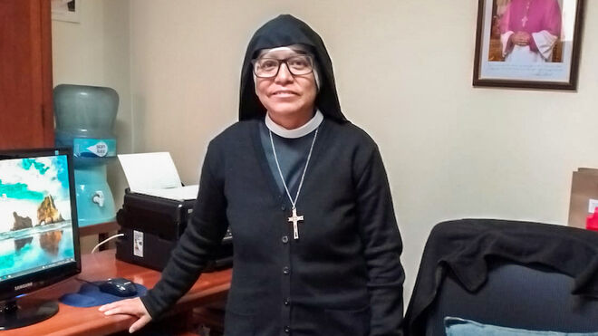 María Elena Camones