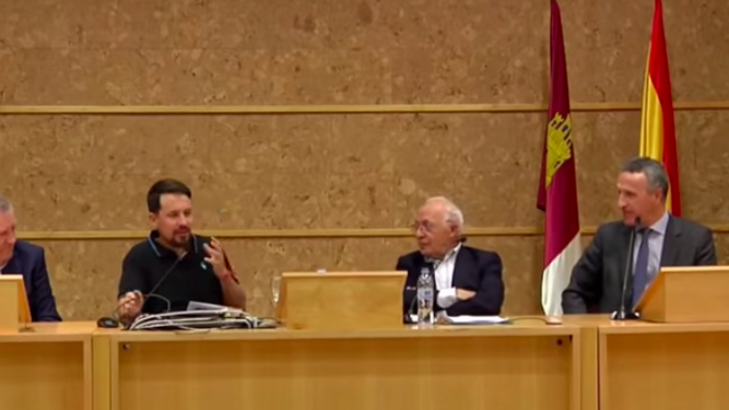 Pablo Iglesias alaba a Francisco: "Es un Papa enormemente interesante y extraordinario"