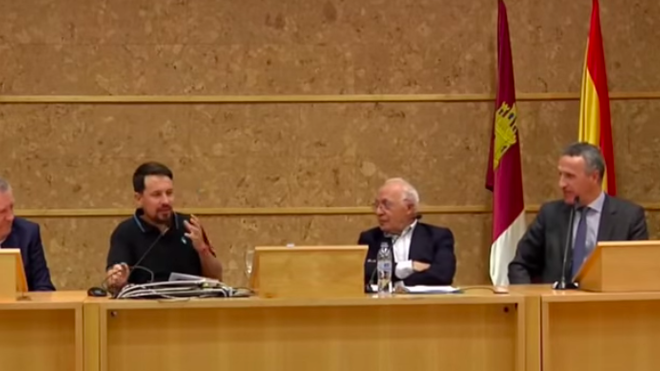 Pablo Iglesias alaba a Francisco: "Es un Papa enormemente interesante y extraordinario"