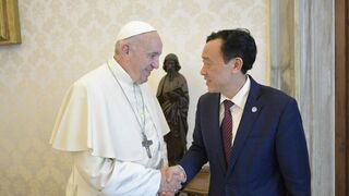 Francisco con el director general de la FAO, Qu Dongyu