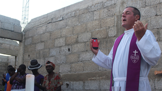 Padre Rick Frechette