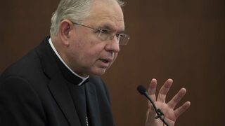 El arzobispo de Los Ángeles José H. Gómez.