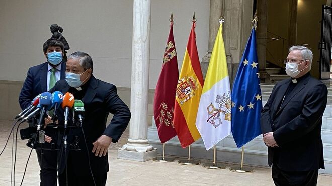 El Nuncio lleva a Murcia la preocupación del Papa por el Mar Menor